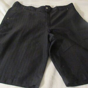Dickies Black Shorts  Size 40